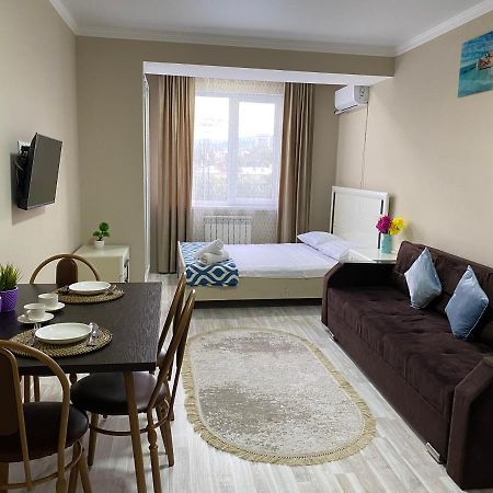 Оригинальная 1 Ком Квартира В Сердце Алматы Apartment Exterior photo